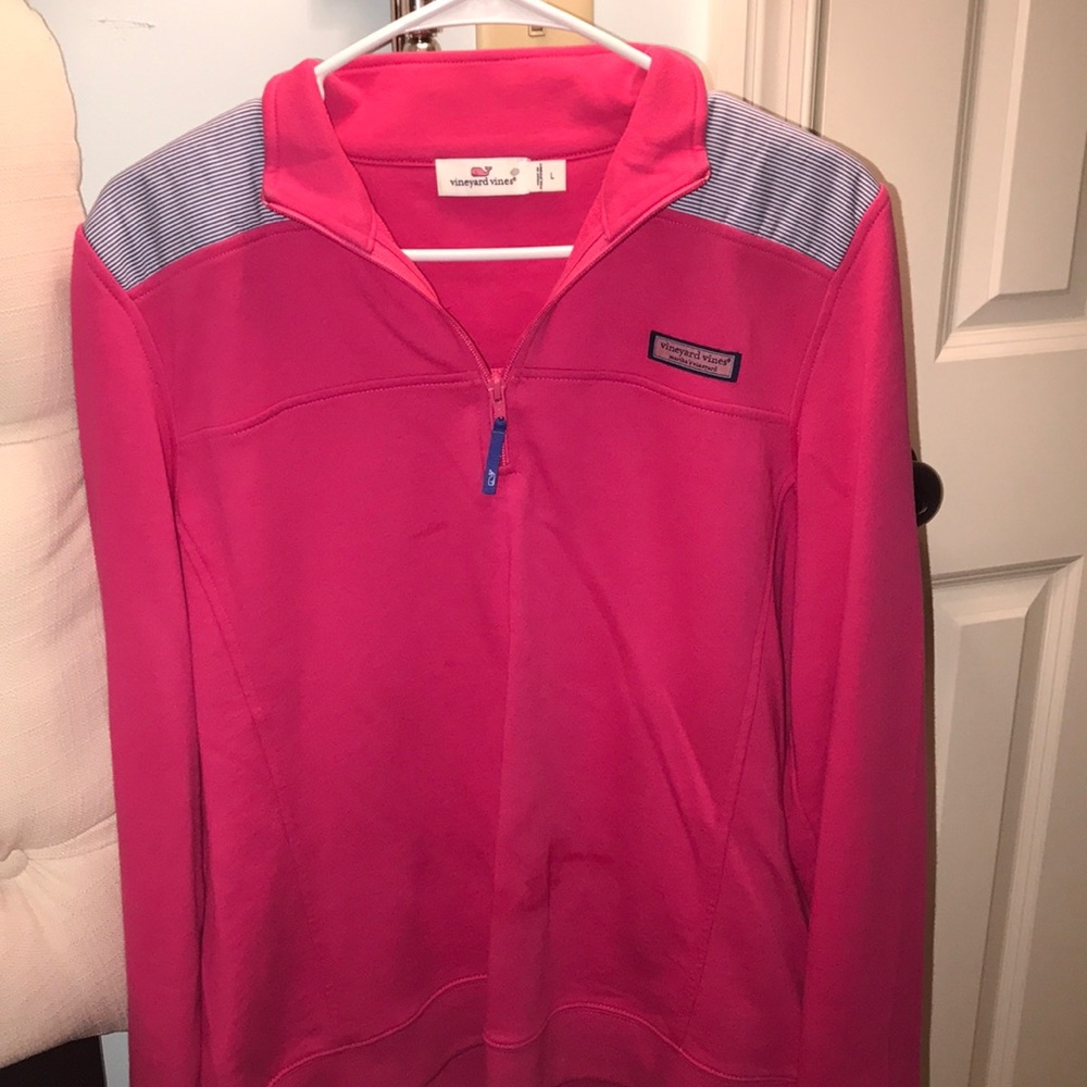 vineyard vines pull over